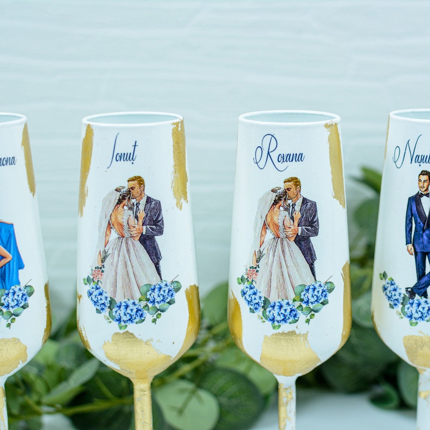 Set pahare nunta baby blue cu Foita aurie si siluete RoHandWork