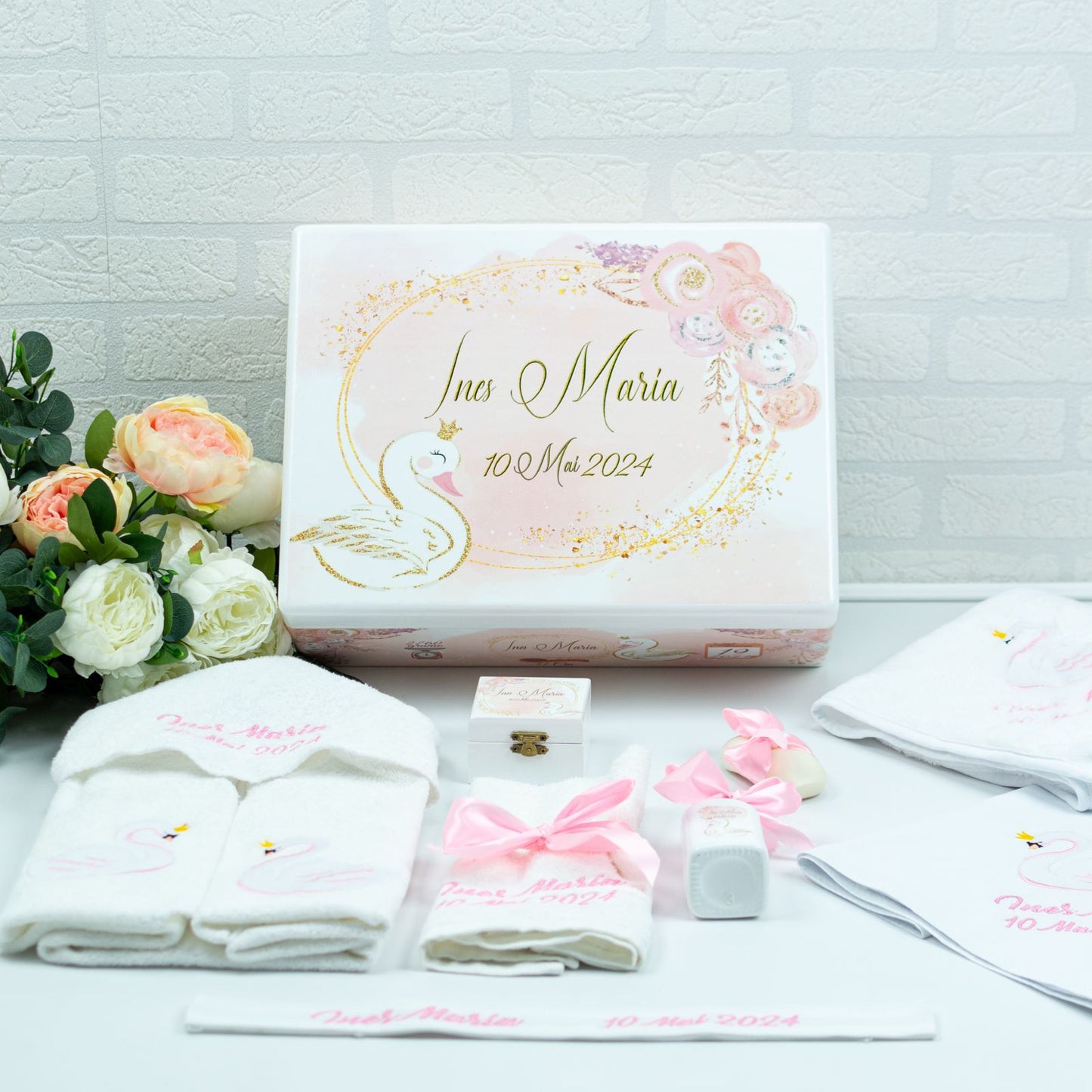 Set trusou botez Lebada Delicata - RoHandWork