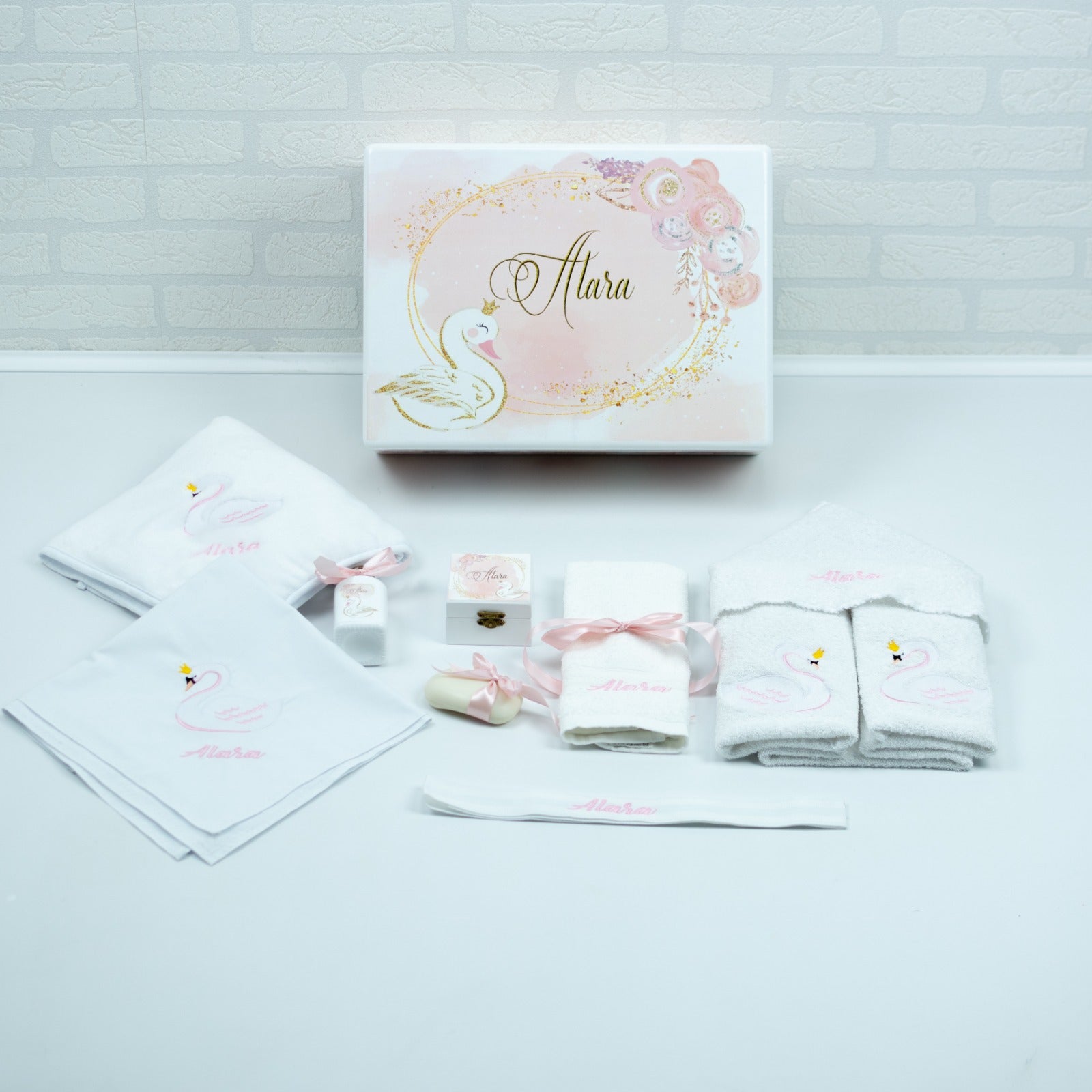 Set trusou botez Lebada Delicata - RoHandWork