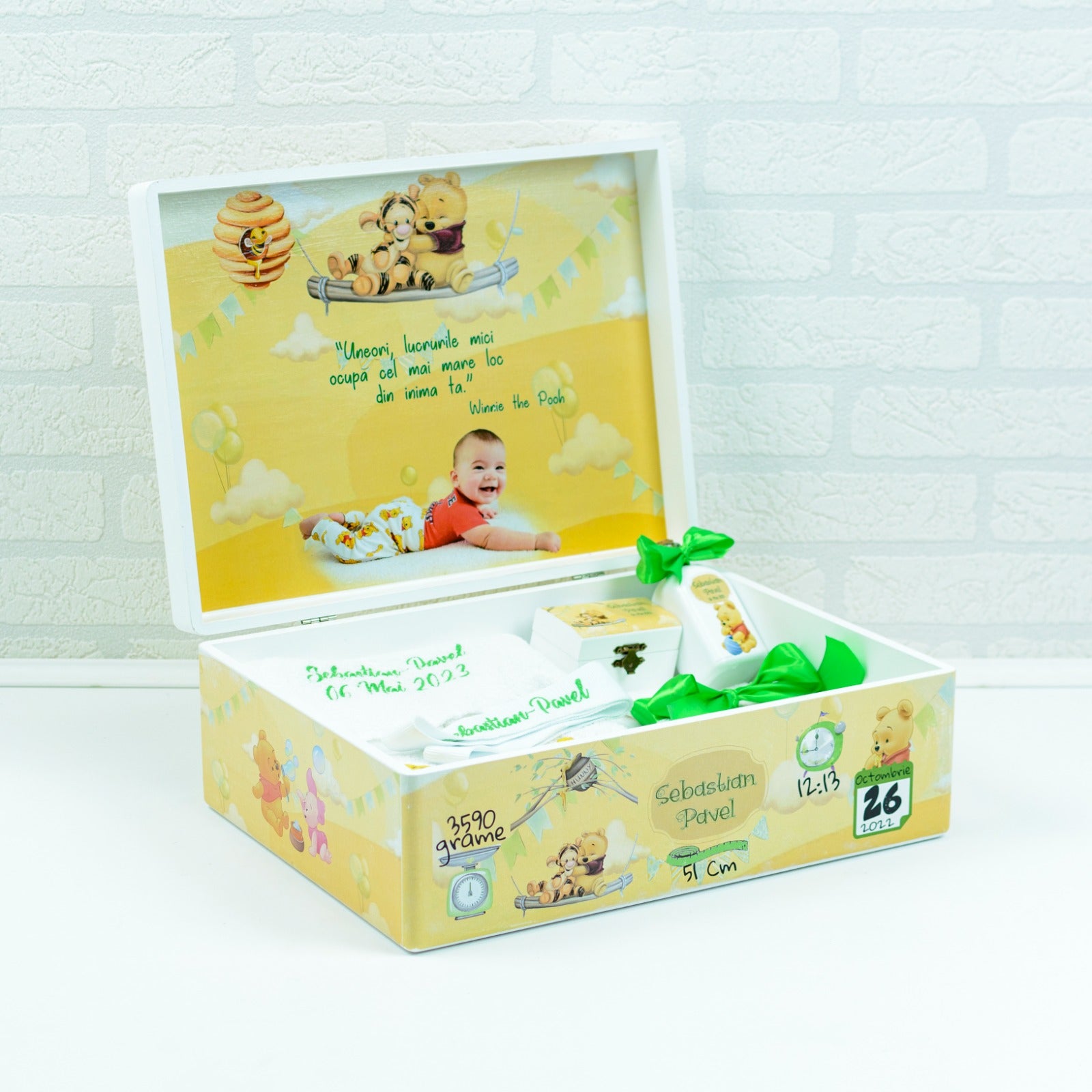 Set trusou botez Baby Winnie Pooh 1 - RoHandWork