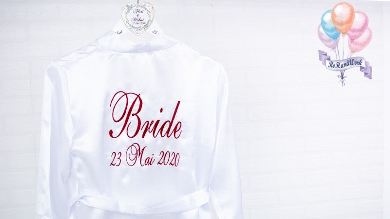 Halat din satin brodat cu Bride rosu RoHandWork
