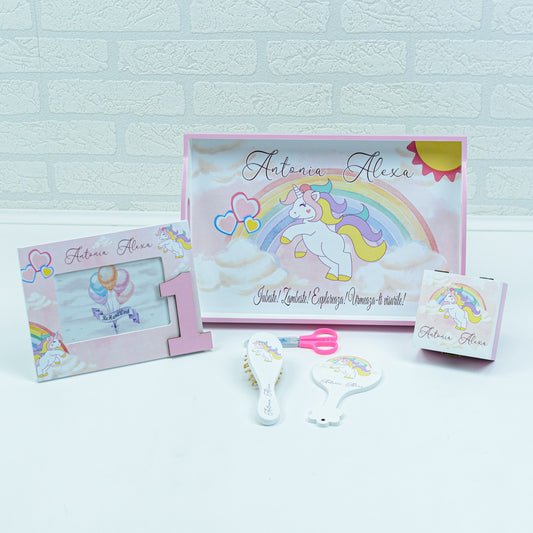 Set turta personalizat Unicorn Colorat- set tava pentru taiere mot personalizat