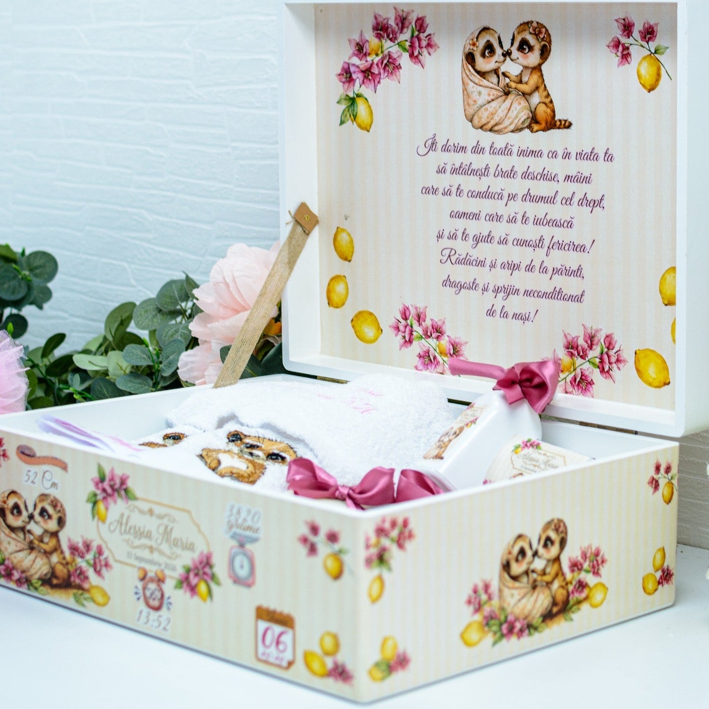 Trusou personalizat pentru botez -Lămâi și Suricate RoHandWork