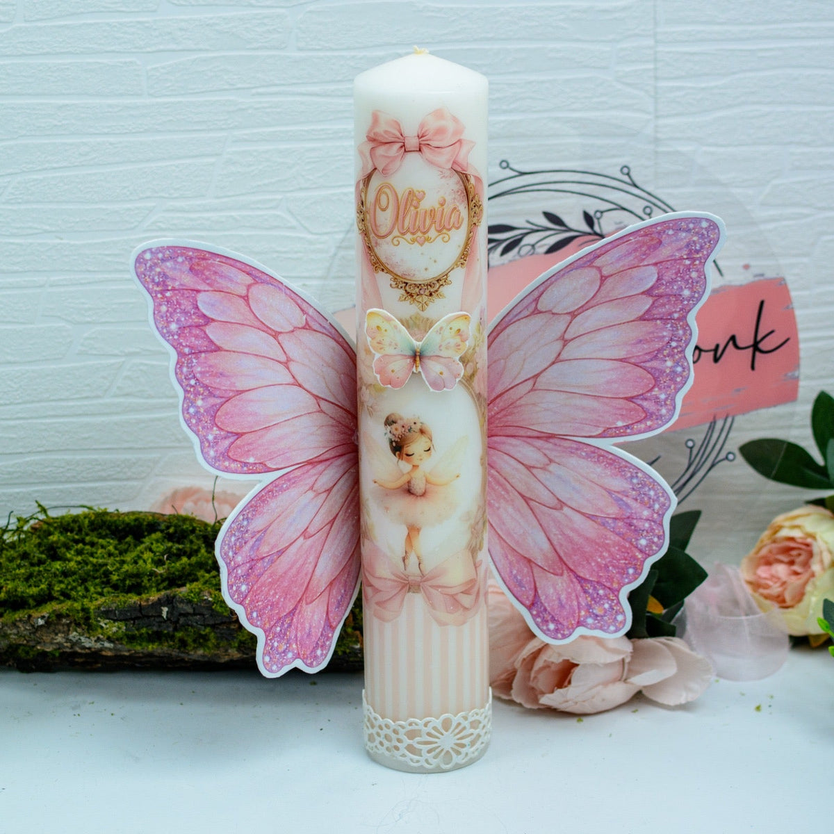 Lumânare personalizata botez cu aripi de fluture din spumă și zână RoHandWork