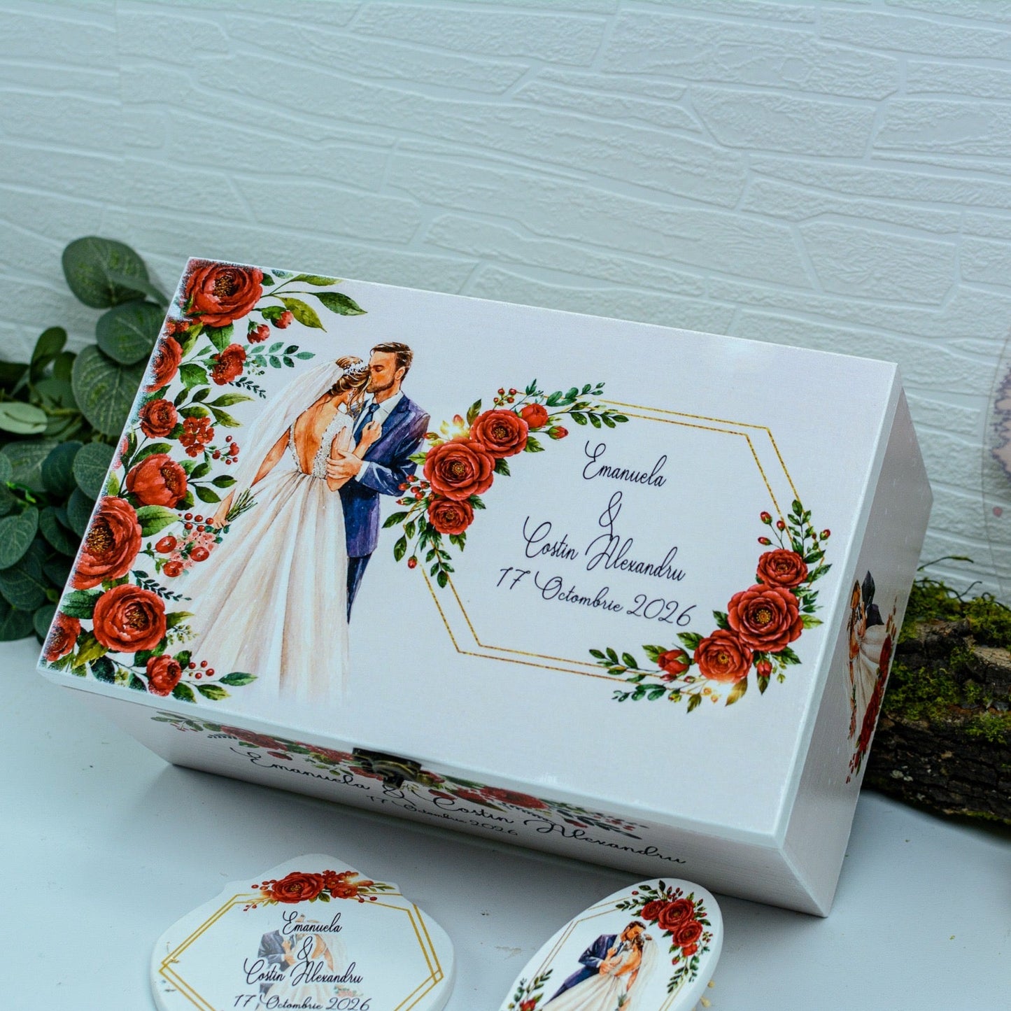 Cutie Amintiri personalizata medie pentru Nunta cu flori roșii RoHandWork