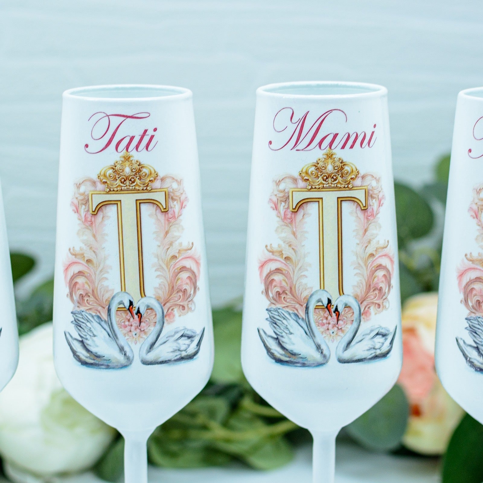 Pahare personalizate botez Lebede RoHandWork