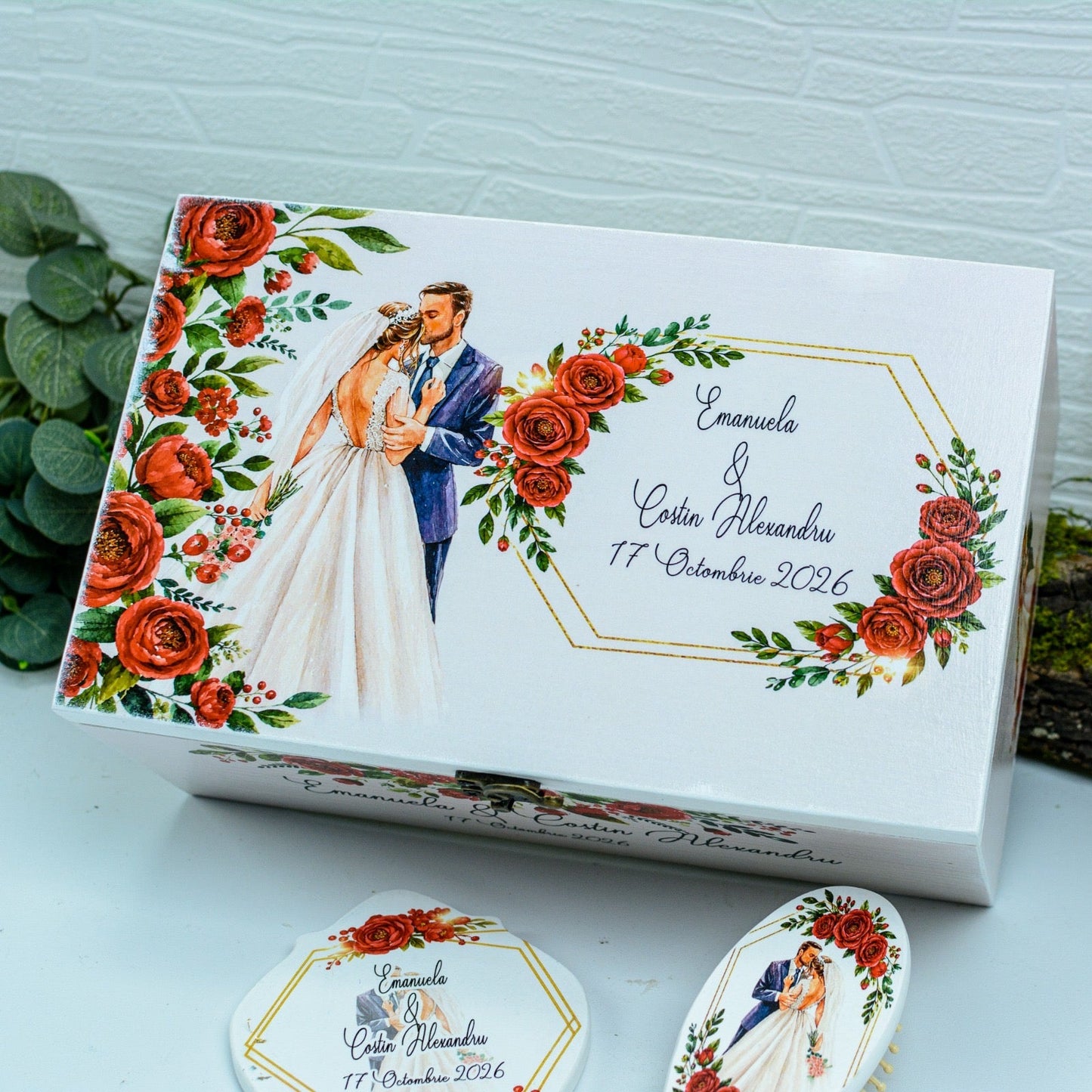 Cutie Amintiri personalizata medie pentru Nunta cu flori roșii RoHandWork
