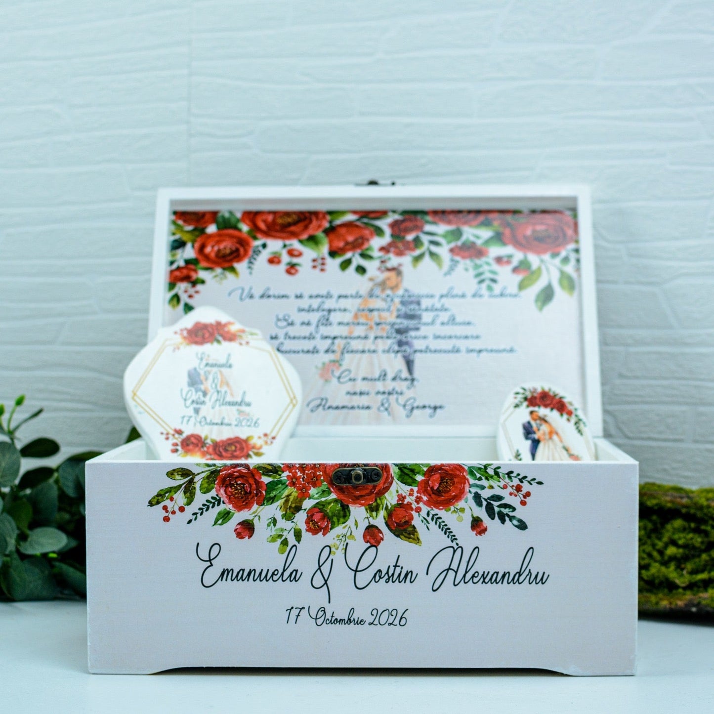 Cutie Amintiri personalizata medie pentru Nunta cu flori roșii RoHandWork