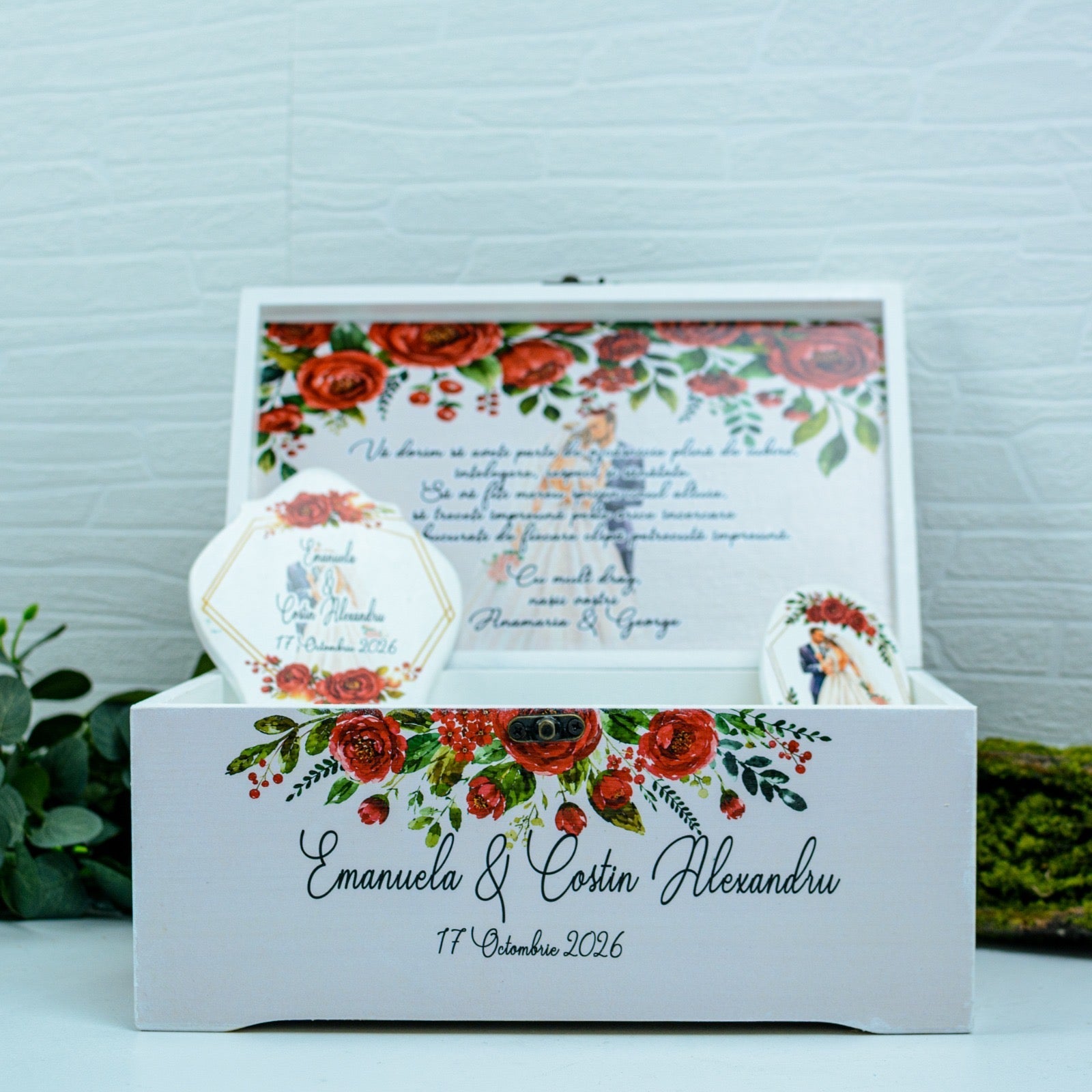 Cutie Amintiri personalizata medie pentru Nunta cu flori roșii RoHandWork