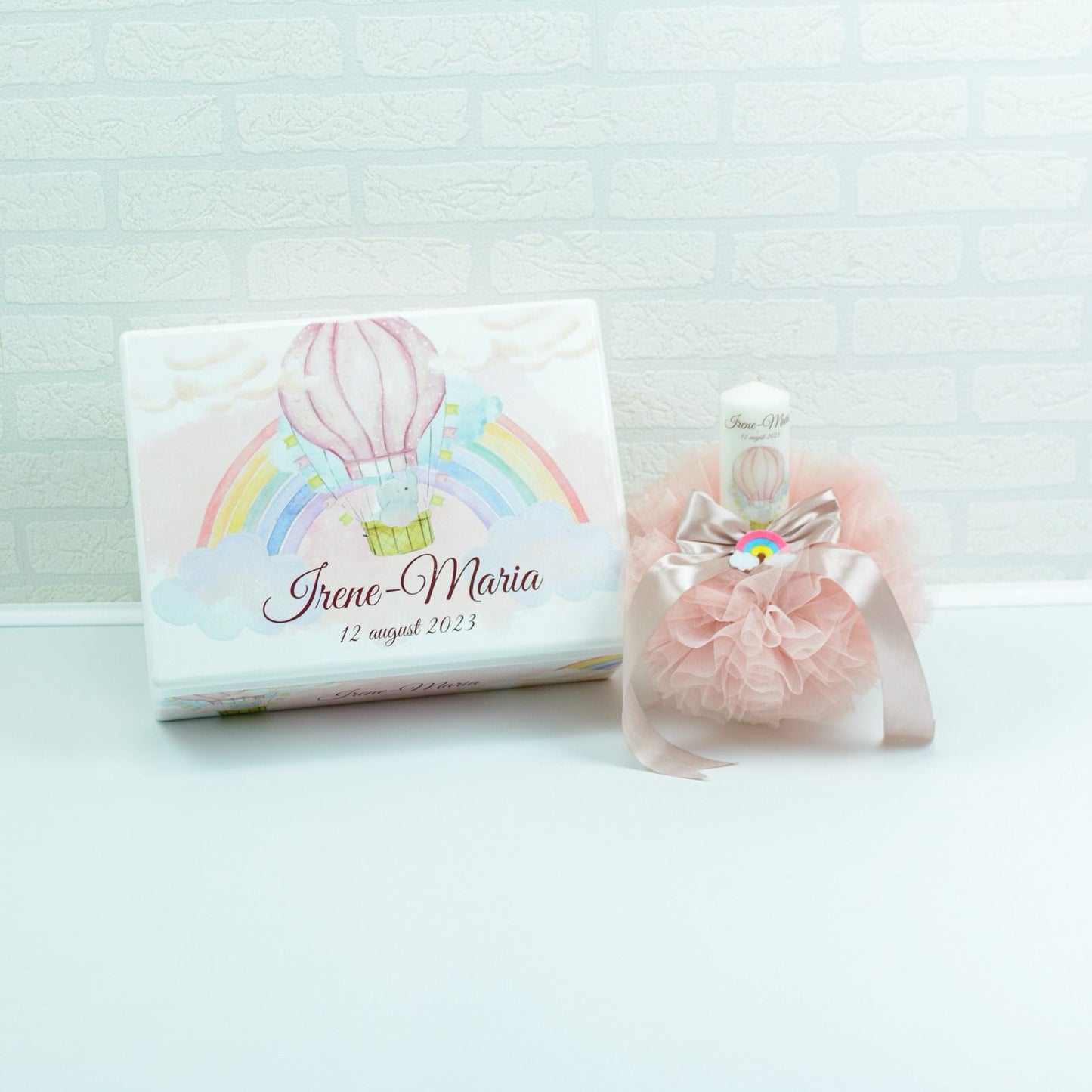 Delicate Elefantel christening kit set in a balloon